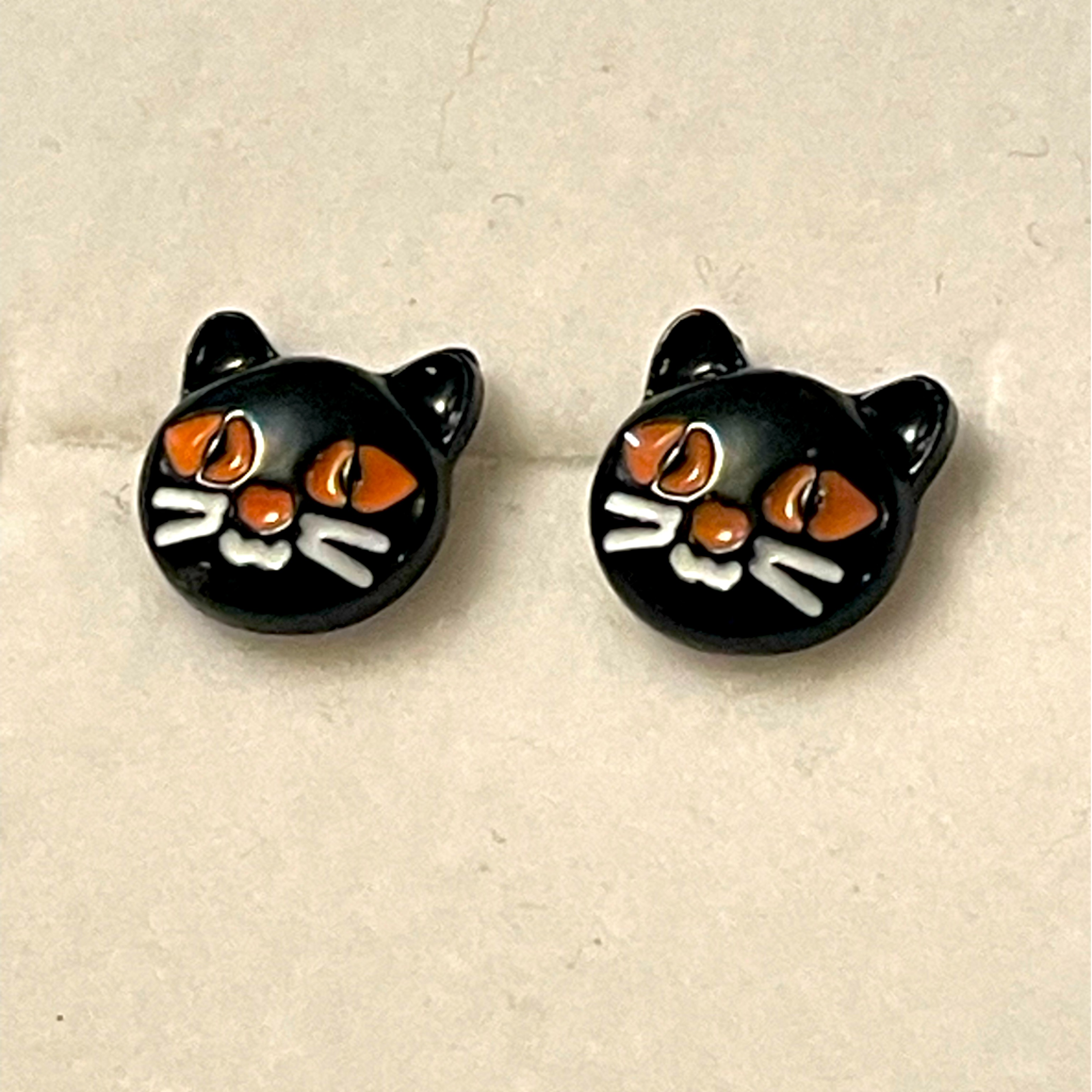 Cat Studs